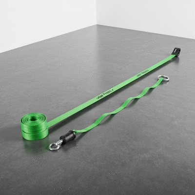 Beginner slackline kit with wide line and tensioning system